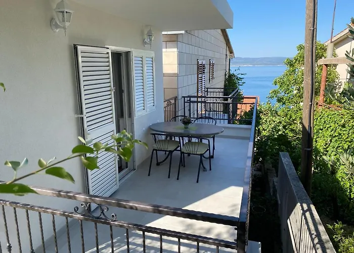 Apartman Dejan Brela