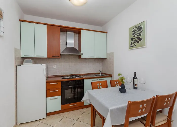 Apartman Dejan Brela